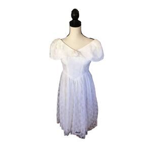 1950s Vintage Girl's White Lace Dress, 28 Bust, 24 Inch Waist, First Communion